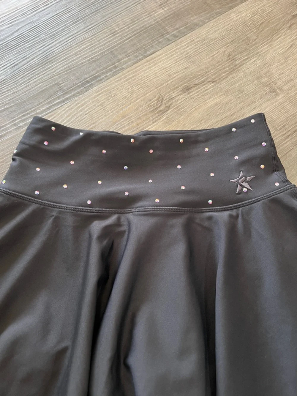 Rebel Athletic Legendary Flouncy in Black Crystal size AXS - Picture 3 of 10